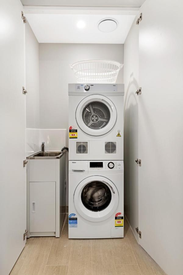 The Hamptons Apartments - St Kilda Melbourne Bagian luar foto